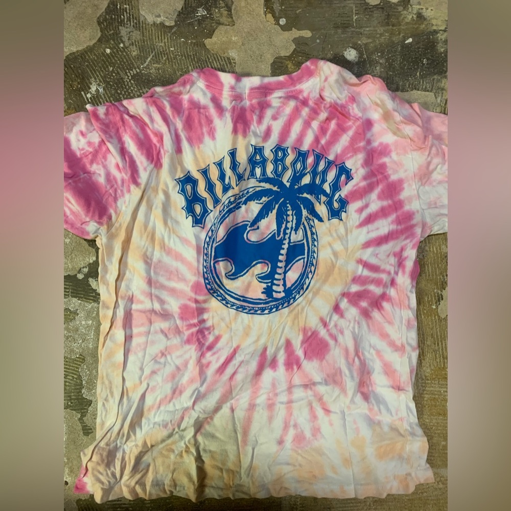 Billabong t shirt